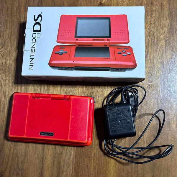 ニンテンドーDS 本体 充電器 外箱付き
