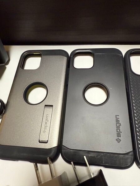 Spigen,ELECOM軍MIL耐衝撃ケース iPhone12Pro〜15Pro&SE CIO,Anker,Aukey充電器