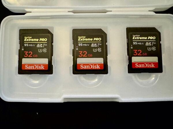 SanDisk SDカード 32GB 3枚セット Extreme PRO