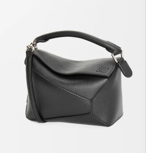 【着用2回のみ】LOEWE PUZZLE MINI BLACK