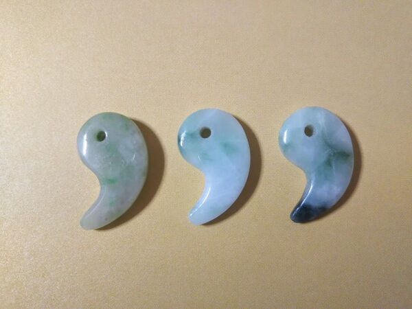 天然石 糸魚川 翡翠 ヒスイ 勾玉 3点セット