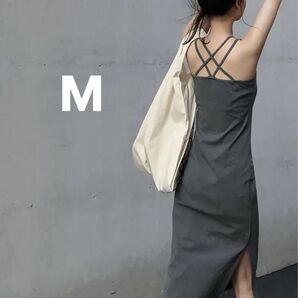 Mサイズ グレー ノースリーブワンピース ロング丈 スリット入り セクシー ラス1 スリット 良質 ワンピース ロング ドレス