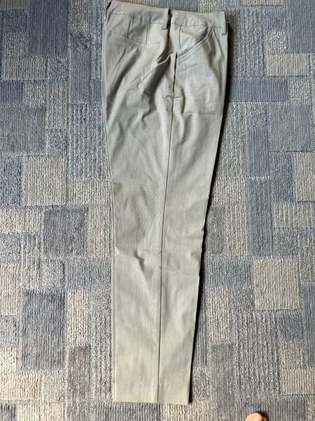 【ほぼ新品】ビースリー ケアクールテーパードパンツ 春夏用 30 グレー