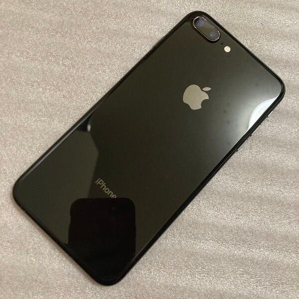 Apple iPhone 8 Plus SIMロック解除済