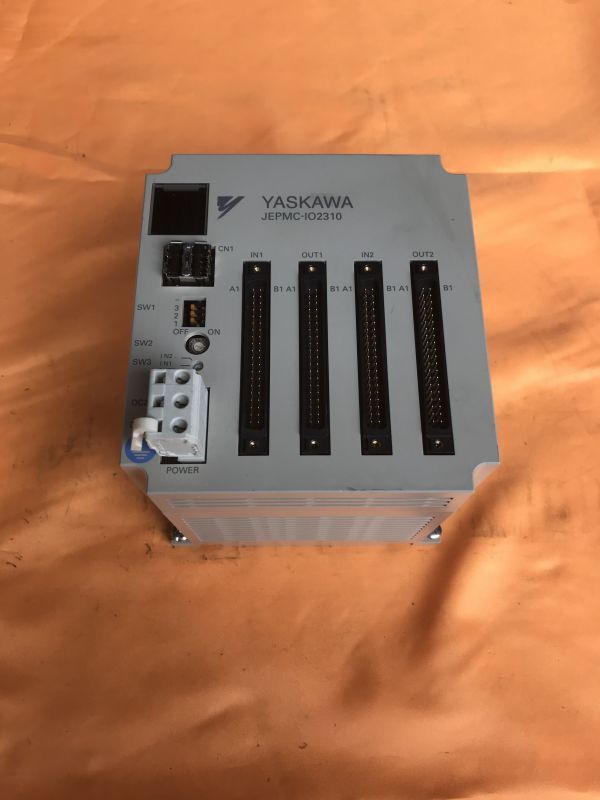 【372】YASKAWA MP2300 JEPMC-IO2310 安川電機 サーボコントローラー ACサーボパック 【372】YASKAWA MP2300 JEPMC-IO2310 安川電機 サーボコントローラー ACサーボパック