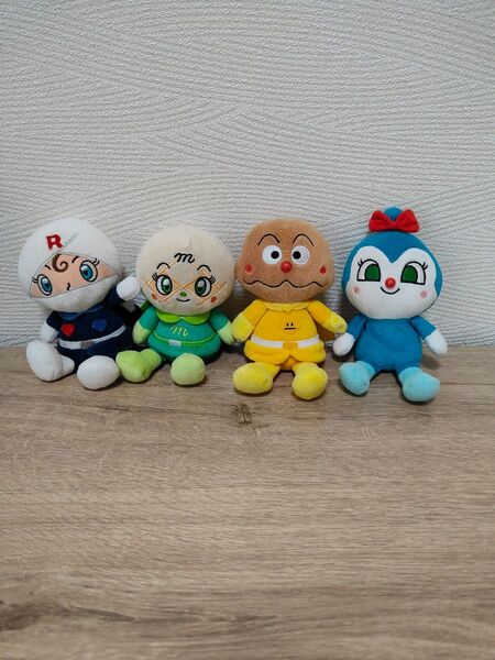 アンパンマン ぷりちぃビーンズ ぬいぐるみ 4体セット ドキンちゃん・アンパンマン・メロンパンナ・ロールパンナ