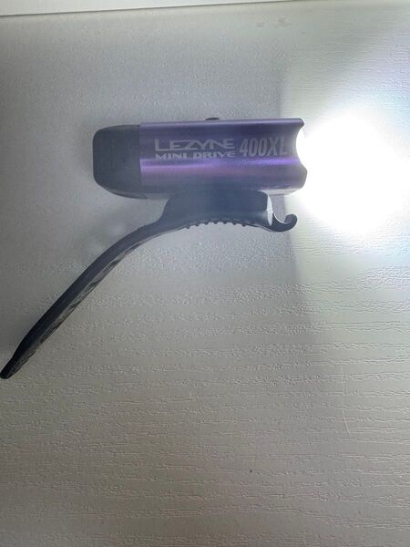 LEZYNE 400ルーメン充電式ライト Mini Drive 400XL フロントライト