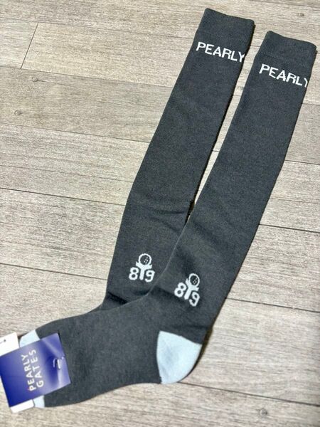 新品タグつき PEARLY GATES パーリーゲイツ ロングハイソックス チャコールグレー 89 ゴルフウェア 靴下