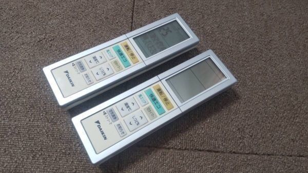 DAIKIN エアコンリモコン ARC456A30 2個 中古