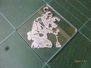 Art hand Auction Self-made laser engraved acrylic key chain Banksy Photographer and Flowers Approx. 67 x 67 mm (5 x 5 cm) Nekopos available Nationwide ¥400 New [Q-009], miscellaneous goods, key ring, handmade