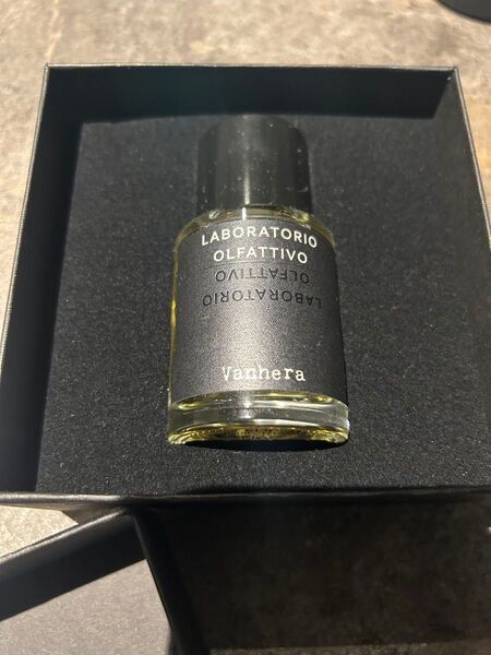 LABORATORIO OLFATTIVO vanhera ヴァネラ Eau de parfum 30ml