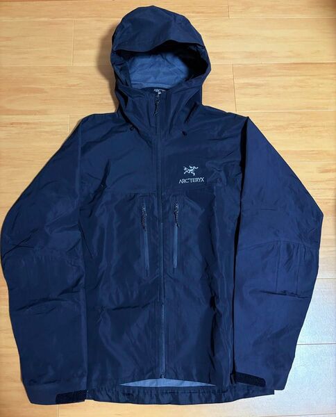 ARC'TERYX Beta LT Jacket ネイビー