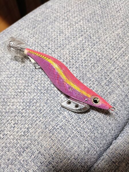 エギ王K 廃盤カラー3.5号 ワイルドベリー 布に破れなしです。