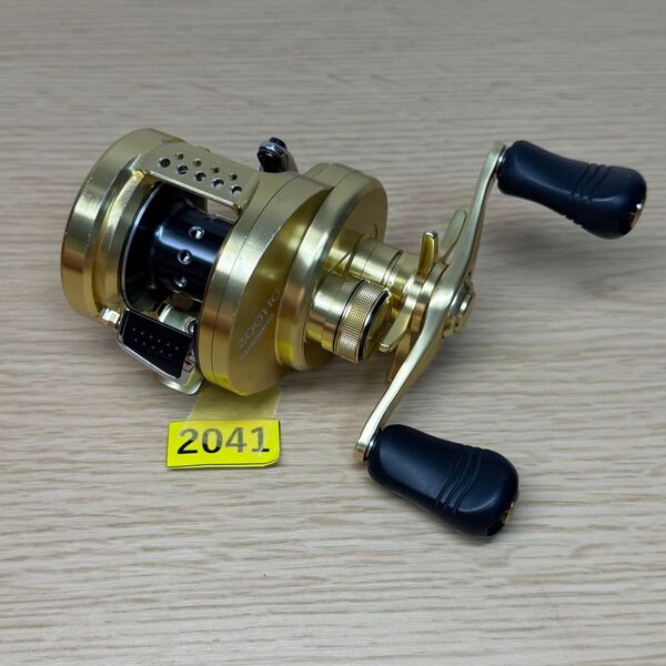シマノ 15カルカッタ コンクエスト 200HG SHIMANO 15CALCUTTA CONQUEST 200HG No2041
