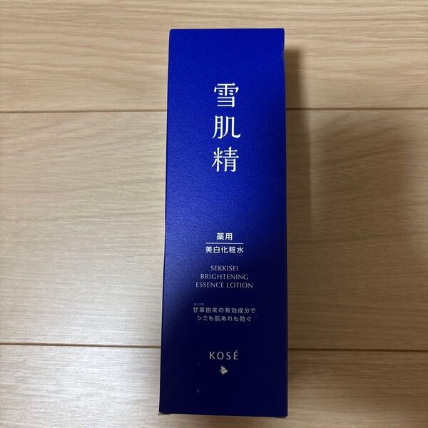 薬用 雪肌精 ブライトニング エッセンス ローション 本体/350ml 送料無料