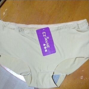 CI/ANNE ショーツ ベージュ Mサイズ 新品 未使用