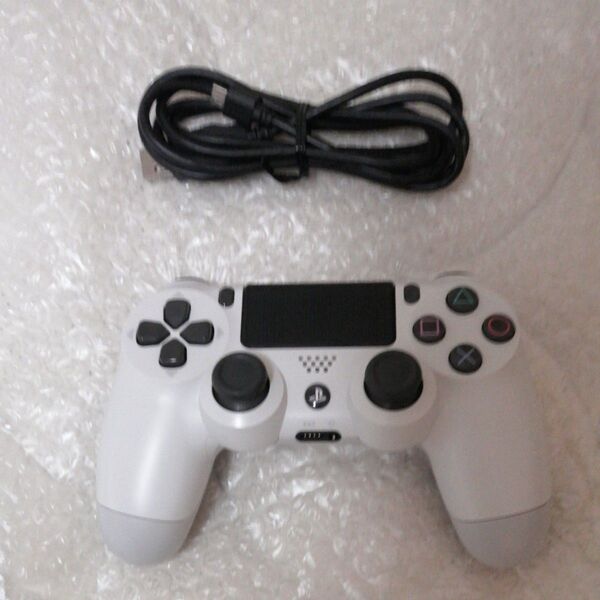 美品 PS4 ワイヤレスコントローラーDUALSHOCK 4 グレイシャー・ホワイト CUH-ZCT2J USB ケーブル付き