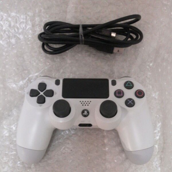 美品 PS4 ワイヤレスコントローラーDUALSHOCK 4 グレイシャー・ホワイト CUH-ZCT2J13 USB ケーブル付き