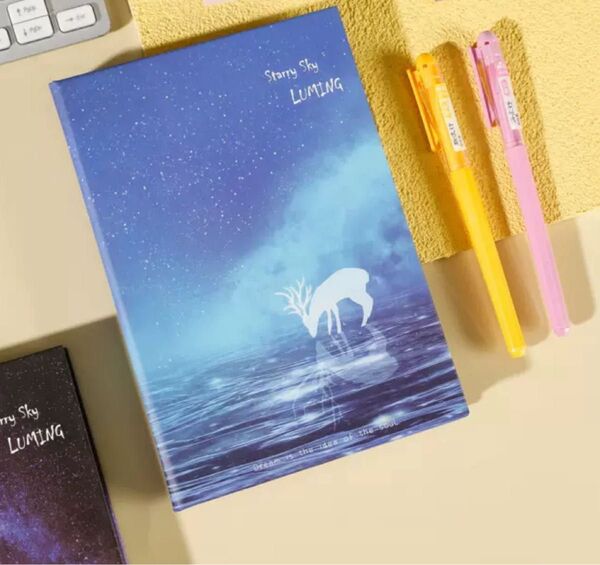 日記帳 メモ帳 夢ノート 月 星空 幻想的 デザイン 願望実現 引き寄せ 自由帳 家計簿 レシピ おこずかい帳 シール帳 新品