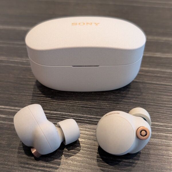 ワイヤレス ノイズキャンセリング ステレオヘッドセット イヤホン WF-1000XM4(S) プラチナシルバー SONY ソニー