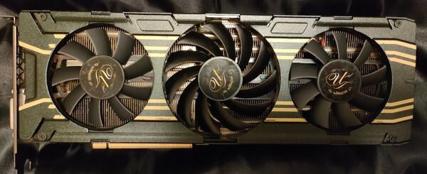 Nvidia GeForce GTX1070 8GB Manli製