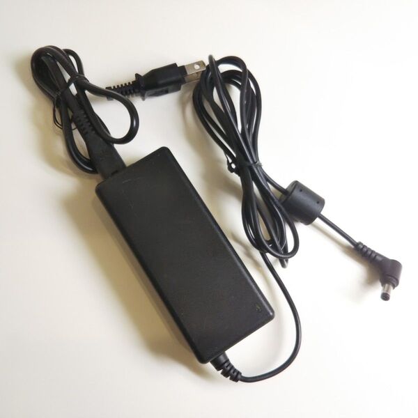 SHARP シャープ ACアダプター EA-RJ2V AC100V 70W DC19V 3.16A 動作確認 AC ADAPTER