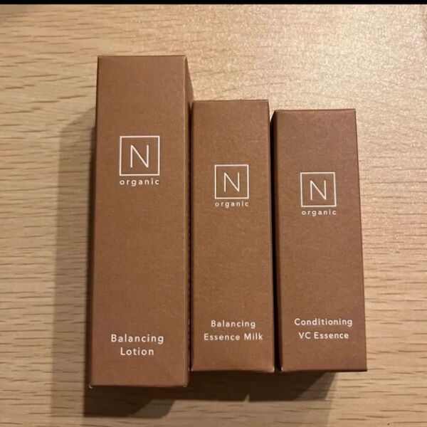 Nオーガニック ベーシック ローション、ミルク、VCエッセンスミニ3点セット