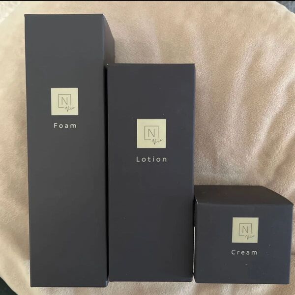 NオーガニックVieローション100ml、バリアクリーム47gフォーム150ml