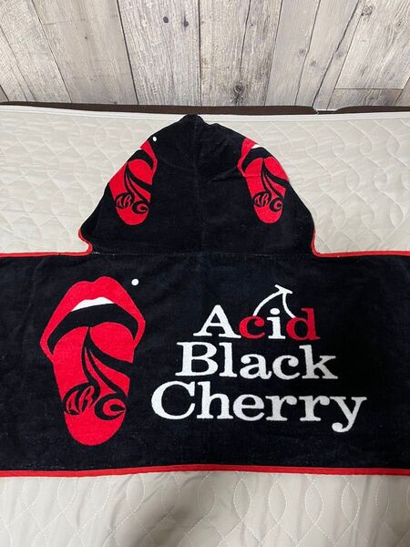 Acid Black Cherry フード付きバスタオル