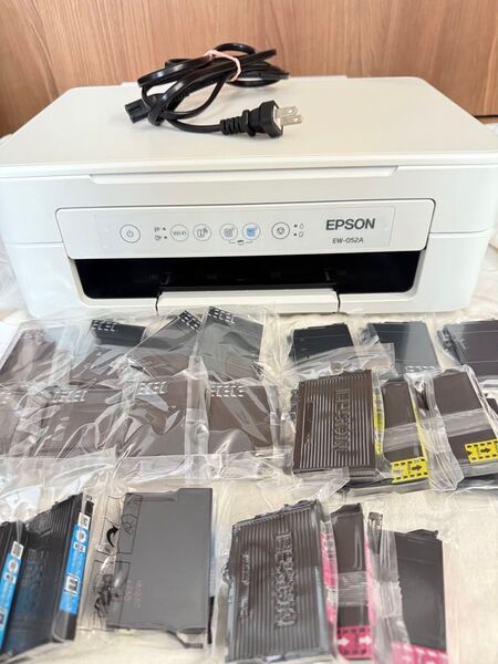 EPSON EW-052A エプソン プリンター Wi-Fi インクジェットプリンター カラリオ ホワイト 複合機 インク付き