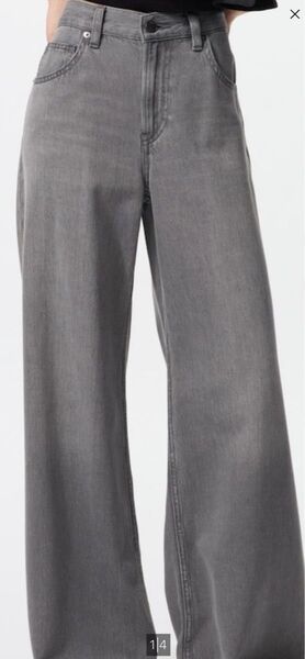 UNIQLO ドレープワイドフレアジーンズ