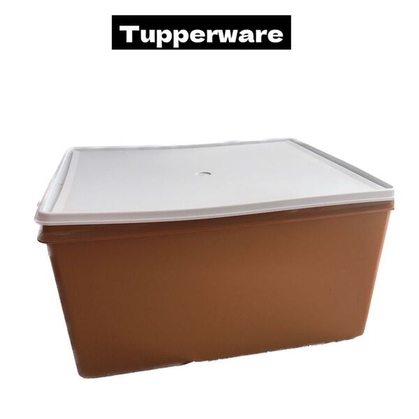 8/7まで【Tupperware】ディープスーパーケース 1点 (ブラウン)