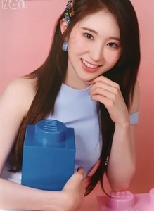 IZ*ONE イ チェヨン CHAEYEON 幻想童話 ONEIRIC DIARY CD アルバム 韓国盤 特典 公式 ポスター トレカ