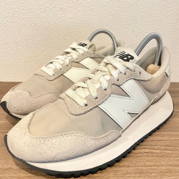 NEW BALANCE ニューバランス WS237DH1 ベージュ ホワイト レディース ローカットスニーカー 23cm