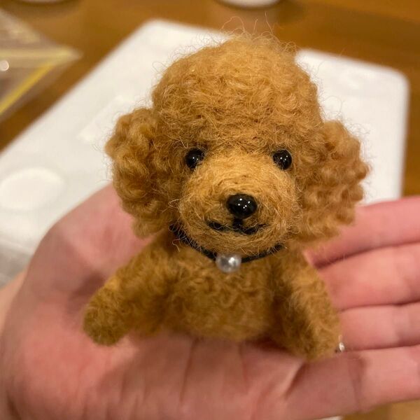手のひらサイズ トイプードル 羊毛フェルト ハンドメイド 手作り