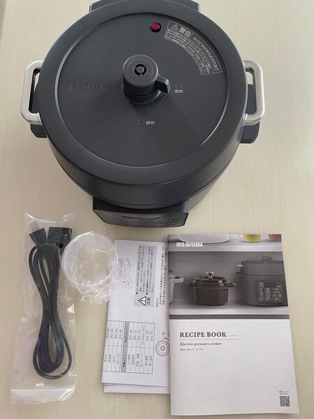 新品★未使用 アイリス電気圧力鍋3L