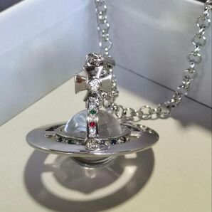 Vivienne Westwood オーブ スモールオーブ ネックレス
