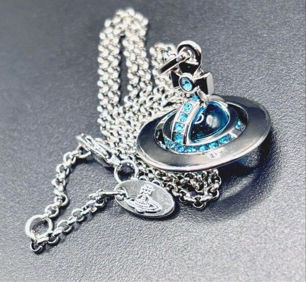 Vivienne Westwood オーブ ブルー