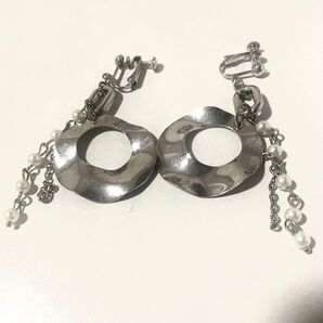 シルバー ハンマードメタル イヤリング 大ぶり ノンホールピアス