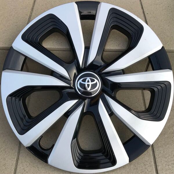 【送料込み】トヨタ純正 プリウス50系 後期 PHV ホイールキャップ×1枚