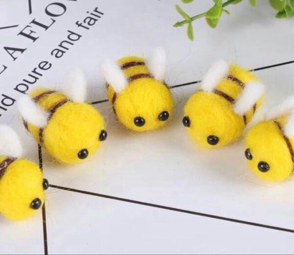 bee 猫のおもちゃ 羊毛フェルト デコレーション ベビー ハンドメイド 飾り