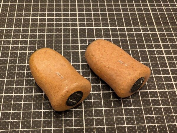 美品 ダイワ RCS I型ハンドルノブ Sサイズ 2個セット 圧縮コルクノブ セルテート ルビアス スティーズ イグジスト