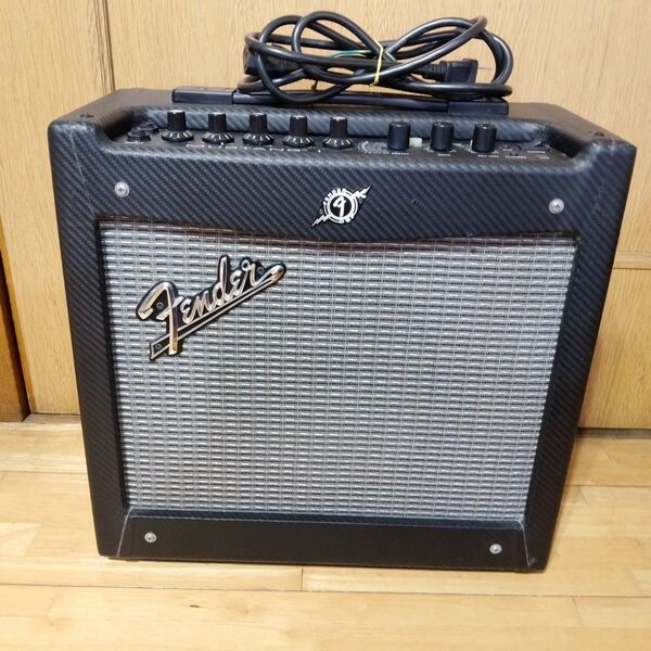 Fender / Mustang I 小型モデリングギターアンプ フェンダー ムスタング i 1