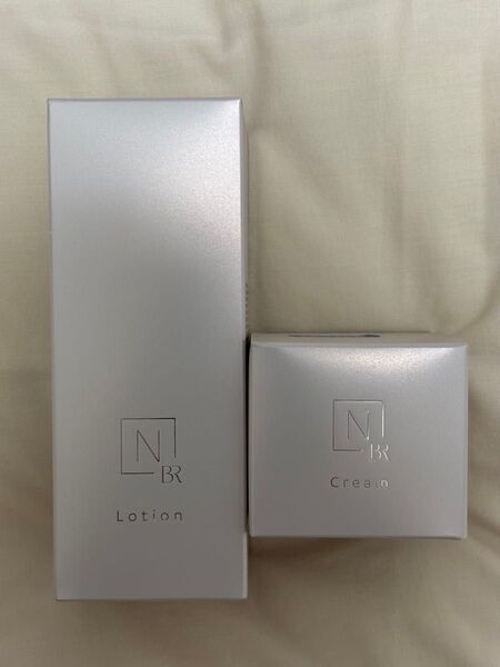 Nオーガニック ブライト ホワイトローション100ml、リッチクリーム45g