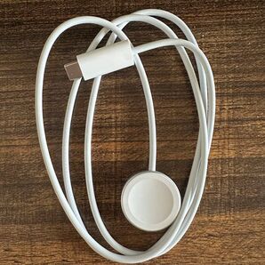 Apple Watch磁気高速充電 - USB-Cケーブル(1 m) 付属品 純正品 a2515