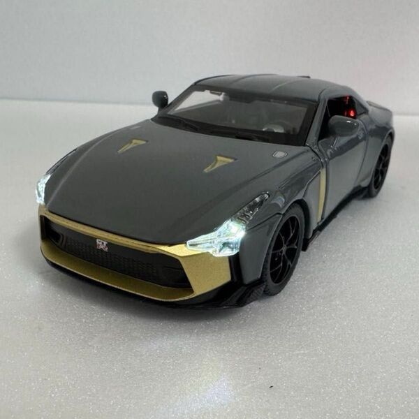 Nissan GTR R50 ミニカー 1/32 ダイキャスト