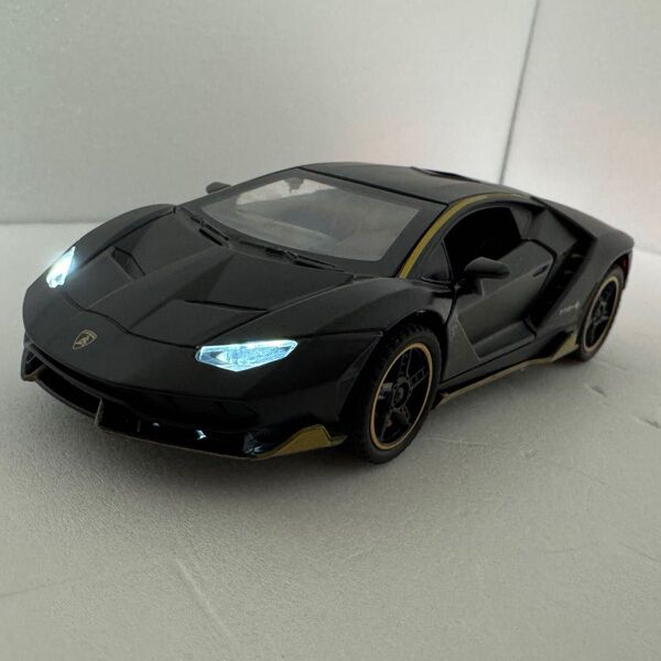 ランボルギーニ チェンテナリオ ミニカー 1/32 ダイキャスト