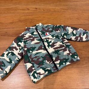 Champion 迷彩 中綿ジャケット 90