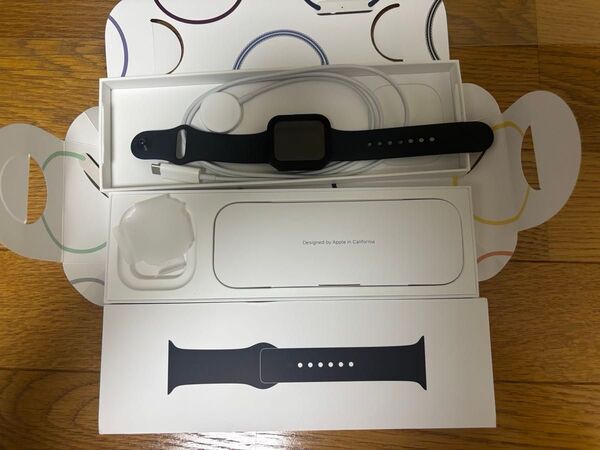 Apple Watch SE2(GPSモデル)- 40mm