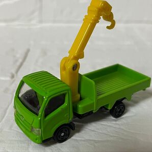 トミカ ミニカー No.37 日野 デュトロ クレーン付きトラック